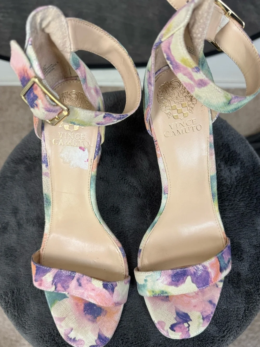 Vince Camuto Floral Ankle Strap Block Heel Sandals Size 9M / 40 - Picture 8 of 10
